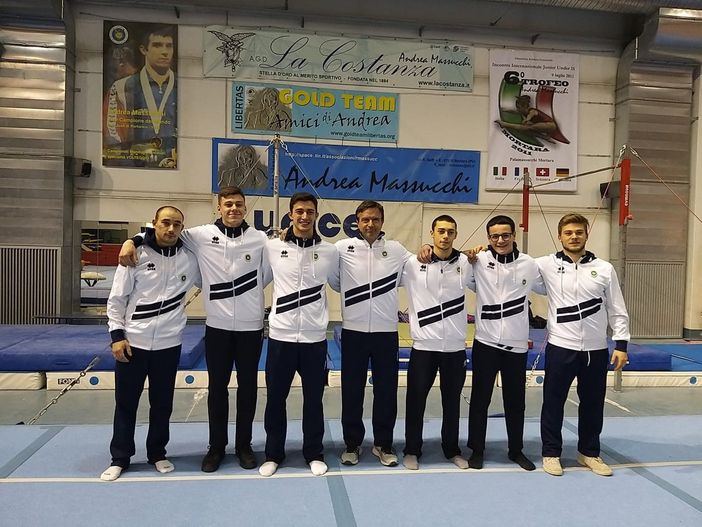 DA SINISTRA: LUCA CORSICO – DAVIDE SAINI – ANDREA AMATO – ALLENATORE PAOLO PEDROTTI – ANTONIO SAMMARCO – DAVIDE LABO’ – MASSAGGIATORE ANDREA RICCIULLI DA SINISTRA: LUCA CORSICO – DAVIDE SAINI – ANDREA AMATO – ALLENATORE PAOLO PEDROTTI – ANTONIO SAMMARCO – DAVIDE LABO’ – MASSAGGIATORE ANDREA RICCIULLI