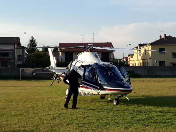 Milanese in mountain bike si avventura nei sentieri del Parco del Ticino e si smarrisce, trovato grazie ai Carabinieri elicotteristi