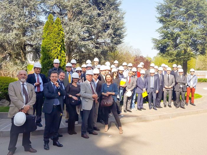 Le imprese lombarde in visita alla Raffineria Eni: networking e opportunità di business Le imprese lombarde in visita alla Raffineria Eni: networking e opportunità di business