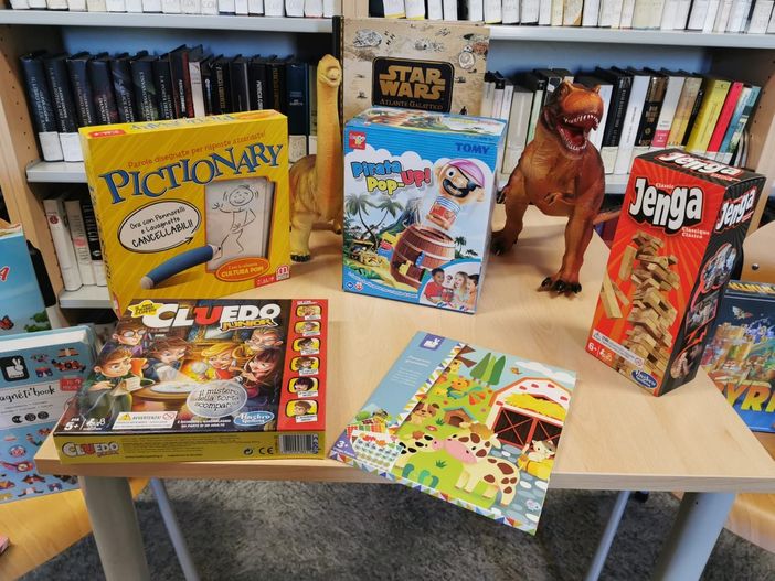 Gambolò, in biblioteca nuovi giochi in scatola. La sezione è in continuo arricchimento Gambolò, in biblioteca nuovi giochi in scatola. La sezione è in continuo arricchimento