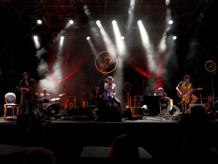 Vigevano, il rock dei Negrita conquista il Castello (FOTOGALLERY)