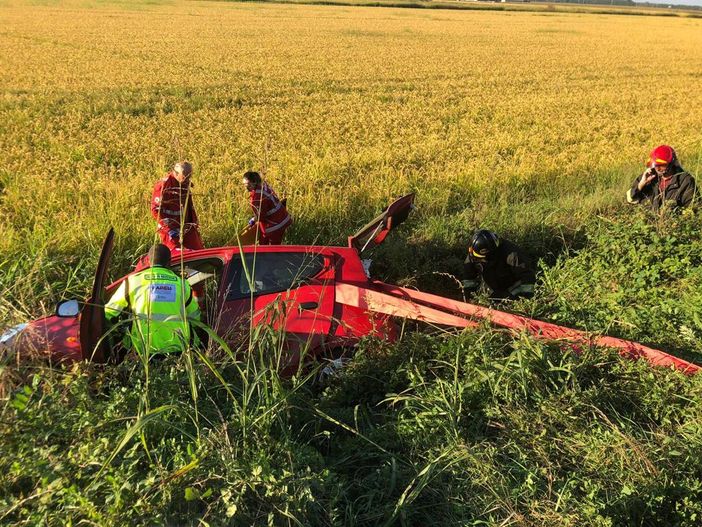 Lomello: esce di strada con l'auto, donna 70enne in gravi condizioni Lomello: esce di strada con l'auto, donna 70enne in gravi condizioni