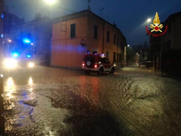 Oltrepò: Rivanazzano flagellata dal maltempo, 50 centimetri di acqua lungo le strade