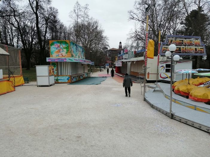 Coronavirus, circhi e luna park al ministro Franceschini: «5000 famiglie in ginocchio, servono 10 milioni per superare l’emergenza» Coronavirus, circhi e luna park al ministro Franceschini: «5000 famiglie in ginocchio, servono 10 milioni per superare l’emergenza»