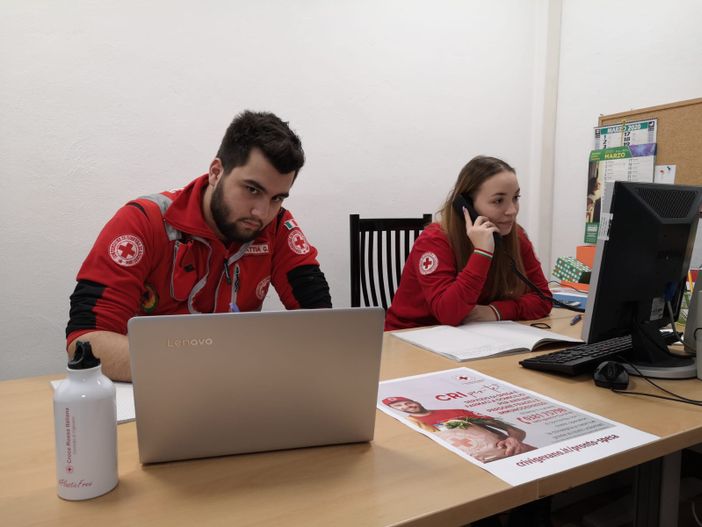 Coronavirus, la Croce Rossa di Vigevano fa il punto della situazione: “Ogni giorno lavoriamo faticosamente per poter garantire tutte le attività essenziali di soccorso” Coronavirus, la Croce Rossa di Vigevano fa il punto della situazione: “Ogni giorno lavoriamo faticosamente per poter garantire tutte le attività essenziali di soccorso”