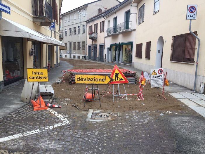 Robbio, terminati i lavori in via Marconi. Dal 18 dicembre la strada riaprirà alla circolazione Robbio, terminati i lavori in via Marconi. Dal 18 dicembre la strada riaprirà alla circolazione