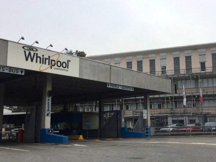 Continuano le proteste alla Whirlpool di Cassinetta: proclamato per domani uno sciopero generale Continuano le proteste alla Whirlpool di Cassinetta: proclamato per domani uno sciopero generale