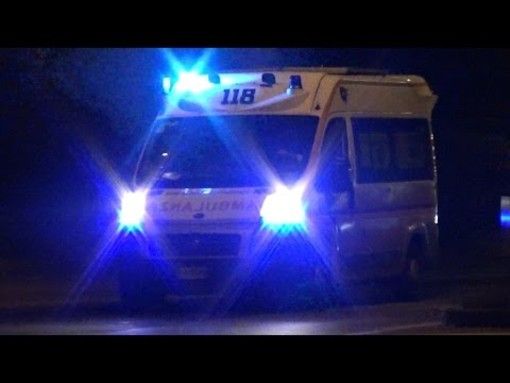 Robbio: esce di strada con l'auto sulla provinciale 596, ferito lievemente un 33enne
