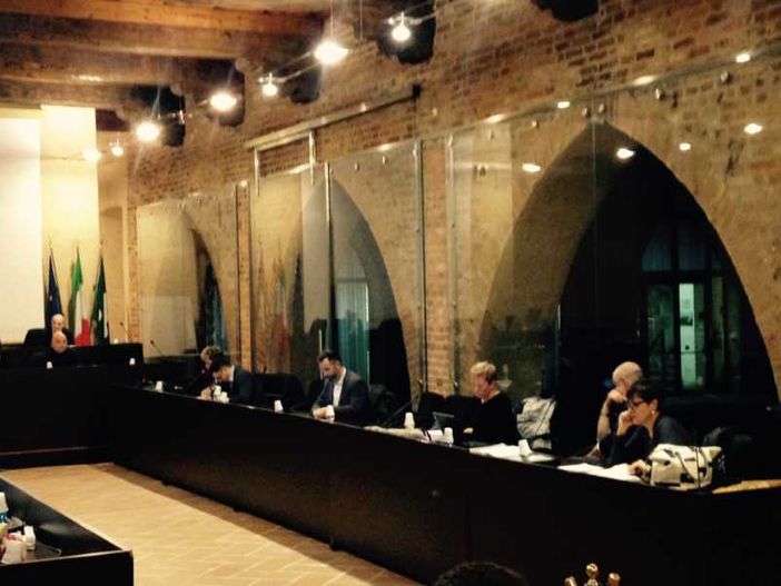 Questa sera ad Abbiategrasso gli "Stati Generali" del commercio Questa sera ad Abbiategrasso gli "Stati Generali" del commercio