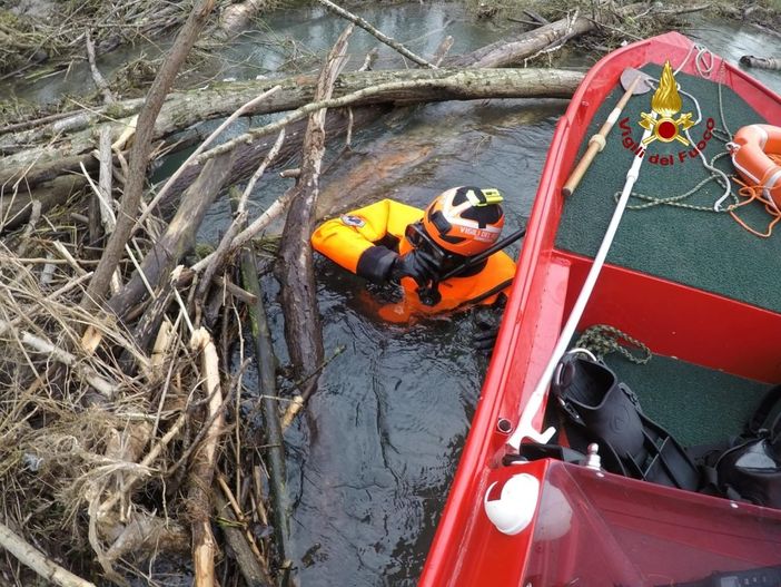 Vigevano: senza esito le ricerche dell'uomo disperso nel Ticino Vigevano: senza esito le ricerche dell'uomo disperso nel Ticino