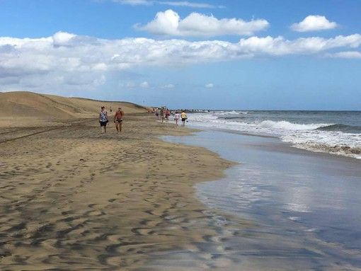 Il premier spagnolo: «Riapriamo per le vacanze degli stranieri da luglio. Non c'è contrasto tra salute e affari»
