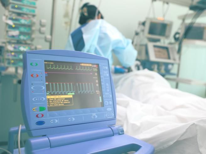 I medici: ‘Terapie intensive, Lombardia al collasso’