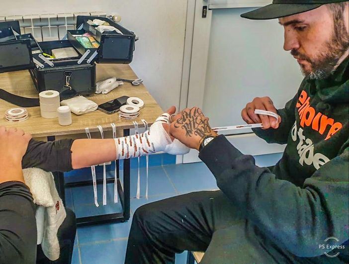 Pugilato, il cutman Veronese all’angolo di tanti pugili professionisti. Svelati tutti i nomi Pugilato, il cutman Veronese all’angolo di tanti pugili professionisti. Svelati tutti i nomi