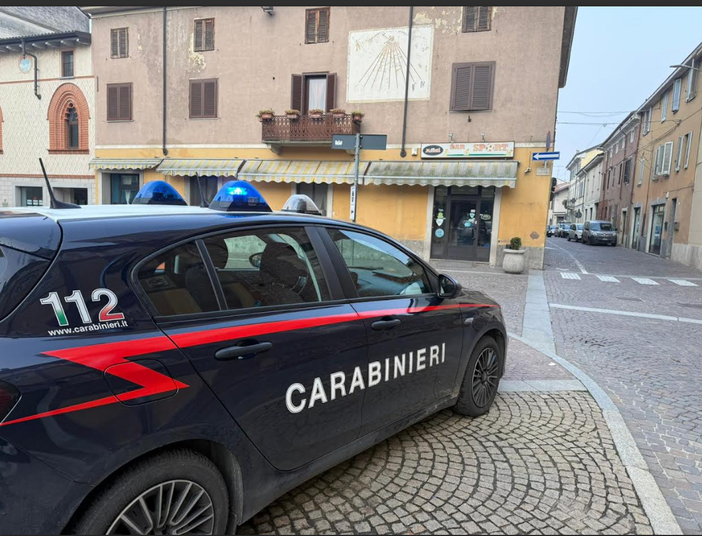 Gambolò, picchiano e rapinano un 60enne per rubargli il portafoglio