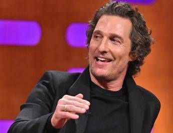 Matthew McConaughey brevetta la sua immagine contro Ia selvaggia Matthew McConaughey brevetta la sua immagine contro Ia selvaggia