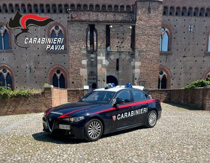Pavia, sorpreso dai Carabinieri mentre ruba in una cantina. Arrestato
