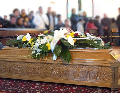 Funerali dal 4 maggio: le indicazioni del Ministero dell'Interno alla Cei sulle celebrazioni