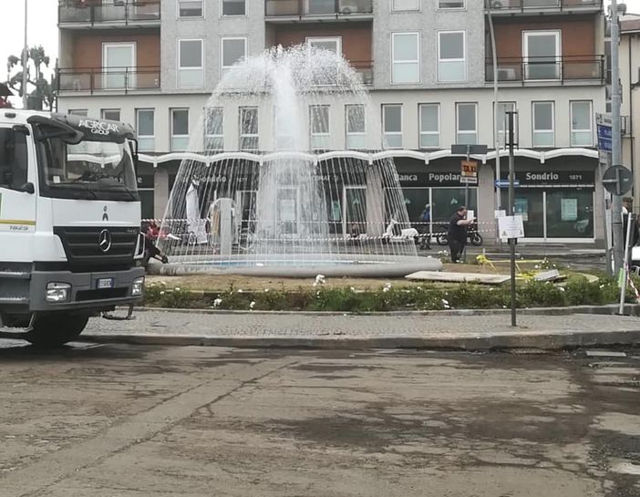 - FOTONOTIZIA - Vigevano: in dirittura di arrivo i lavori alla fontana della stazione