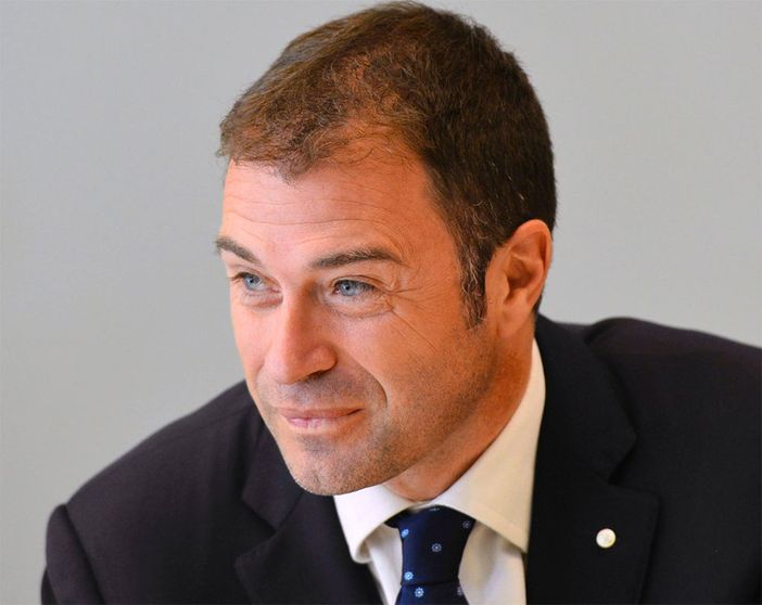 Antonio Rossi ricoverato per un infarto durante una gara podistica e operato a Como