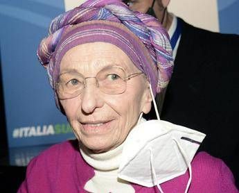 Emma Bonino dimessa dall'ospedale, è a casa in "condizioni stabili"