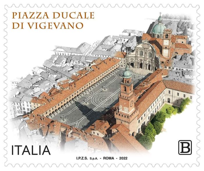 Vigevano: presentato il francobollo postale dedicato alla piazza Ducale Vigevano: presentato il francobollo postale dedicato alla piazza Ducale