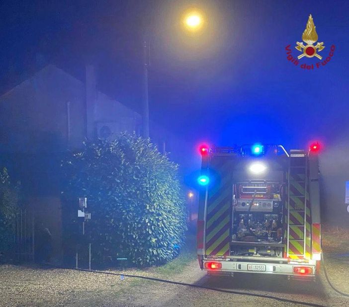 Ottobiano: incendio in un'abitazione, intervengono i Vigili del fuoco