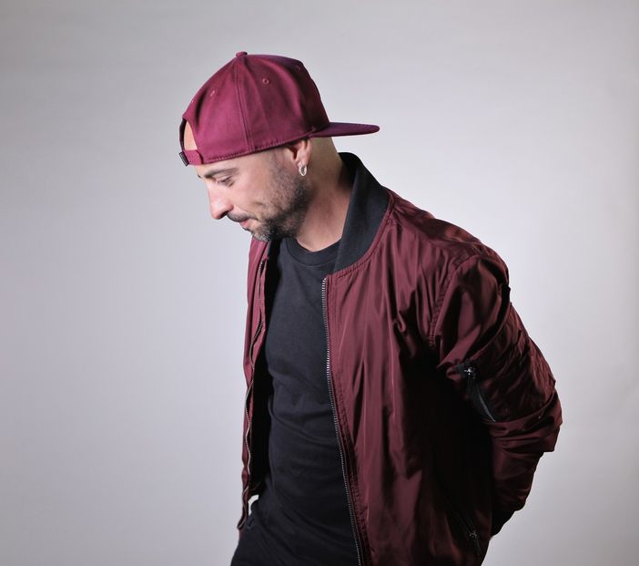 Vigevano, esce il nuovo singolo del cantautore Carlo Bonnici: "Il tuo sorriso in un cassetto"