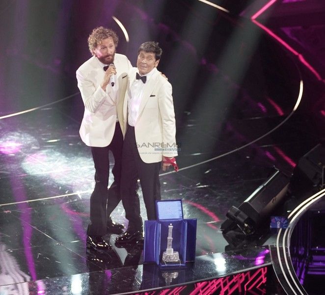 72° Festival di Sanremo: Jovanotti in veste di autore in gara e ospite, Amadeus “Ho saputo della sua presenza 24 ore prima, l’ho voluto per la nostra grande amicizia” 72° Festival di Sanremo: Jovanotti in veste di autore in gara e ospite, Amadeus “Ho saputo della sua presenza 24 ore prima, l’ho voluto per la nostra grande amicizia”