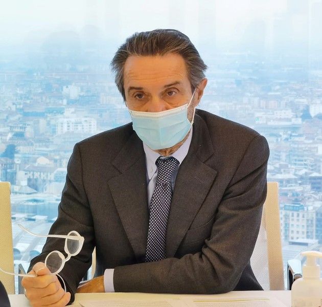 Fontana spiega l'ordinanza: «Variante inglese in aumento soprattutto nelle scuole. Dovevamo proteggere ragazzi e famiglie» Fontana spiega l'ordinanza: «Variante inglese in aumento soprattutto nelle scuole. Dovevamo proteggere ragazzi e famiglie»