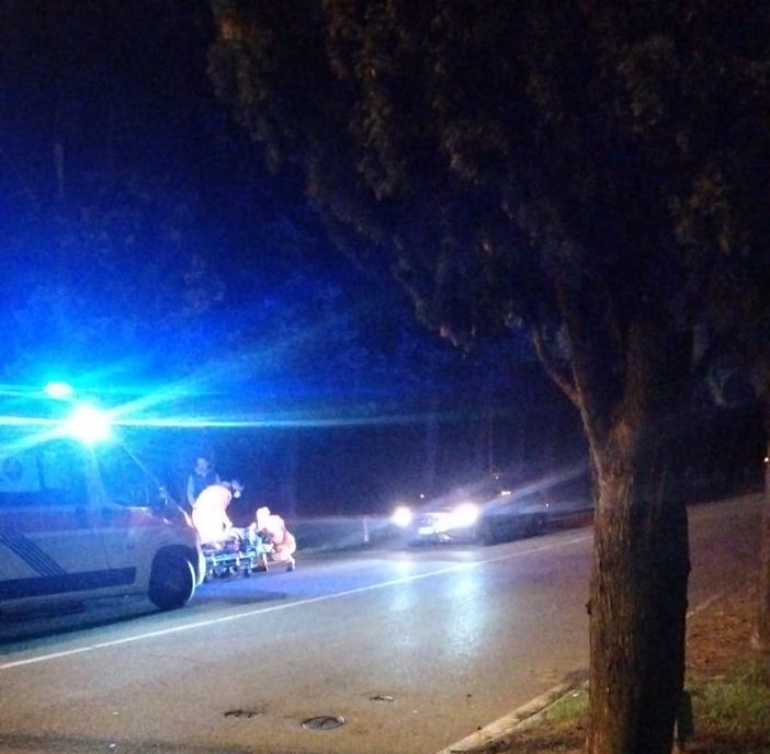 Magenta: donna in bicicletta investita in piazza Kennedy, codice verde al pronto soccorso Magenta: donna in bicicletta investita in piazza Kennedy, codice verde al pronto soccorso