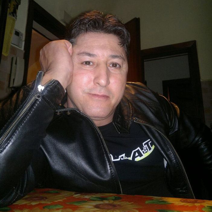 Camionista di Novi Ligure muore travolto dal collega nel parcheggio