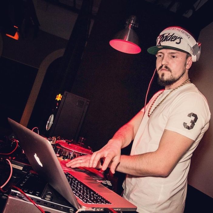 Hysni Qestaj in una foto dal suo profilo facebook Hysni Qestaj in una foto dal suo profilo facebook