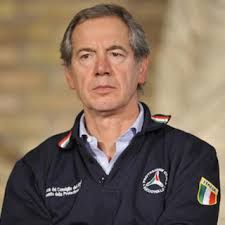 L'annuncio di Guido Bertolaso: «Sono positivo al Coronavirus» L'annuncio di Guido Bertolaso: «Sono positivo al Coronavirus»