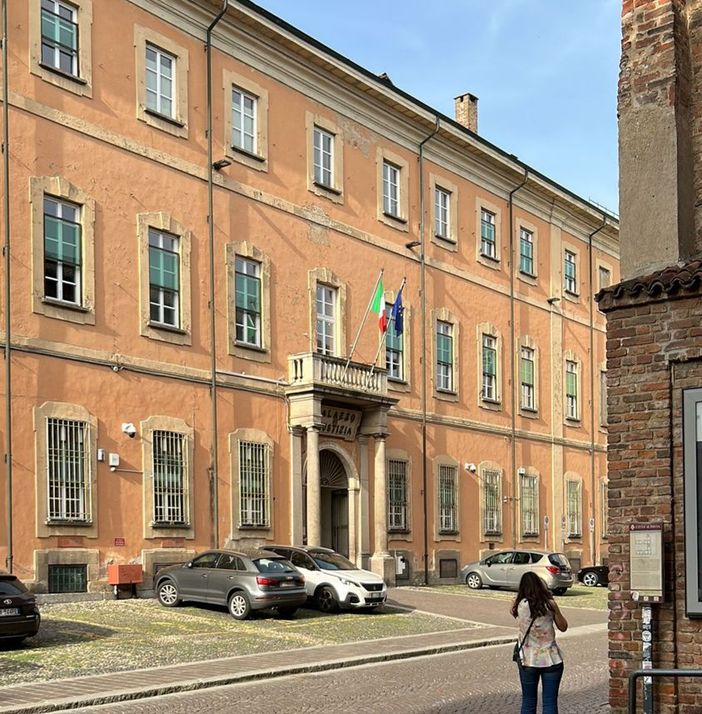 Abbiategrasso, accusato di maltrattamenti e violenza sessuale dalla moglie, assolto. L’avvocato: “Si era inventata tutto”