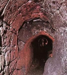Sartirana STORIA/LEGGENDA: - I tunnel del Castello -