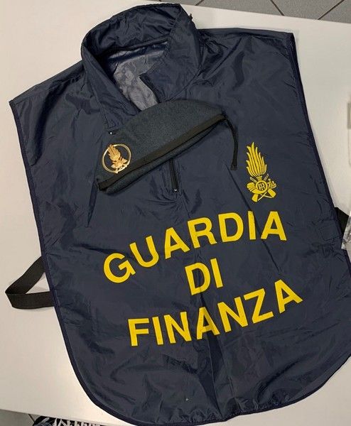 La Guardia di Finanza recluta 15 tenenti La Guardia di Finanza recluta 15 tenenti