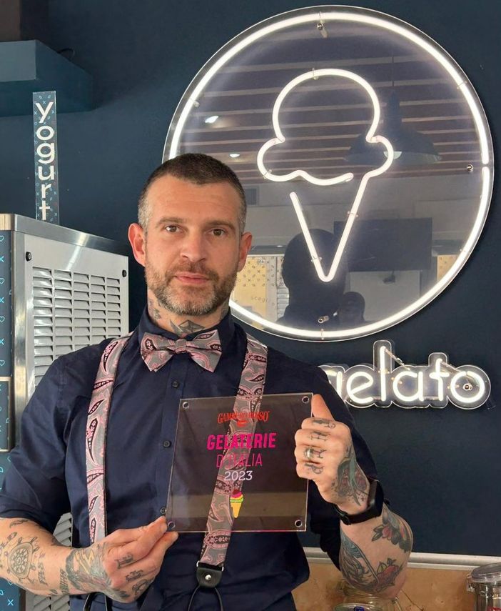 E’ arrivata la ‘targa’! Magenta, love & gelato nel gotha delle gelaterie per il Gambero Rosso E’ arrivata la ‘targa’! Magenta, love & gelato nel gotha delle gelaterie per il Gambero Rosso