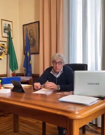 Dorno, precisazioni sul Coronavirus. L’amministrazione distribuisce volantini davanti ai supermercati