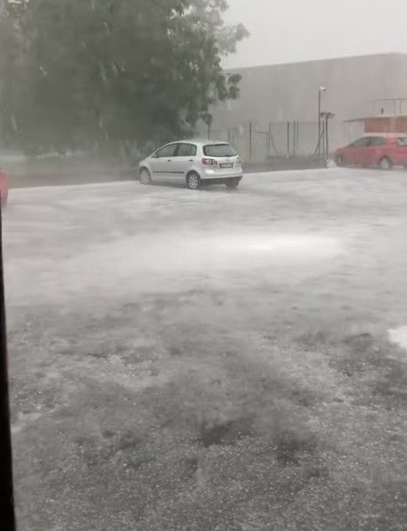 Varallo, grandinata violentissima e molti danni - IL VIDEO