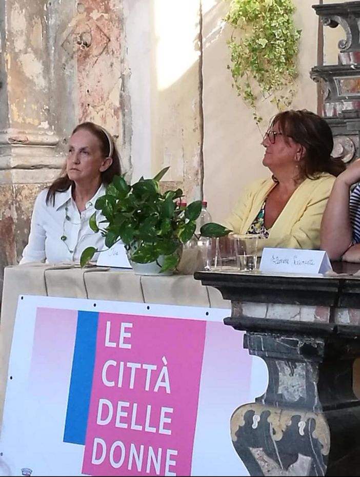 Lomello, presentata la targa “Le città delle donne”. Buona partecipazione di pubblico all’evento di domenica scorsa