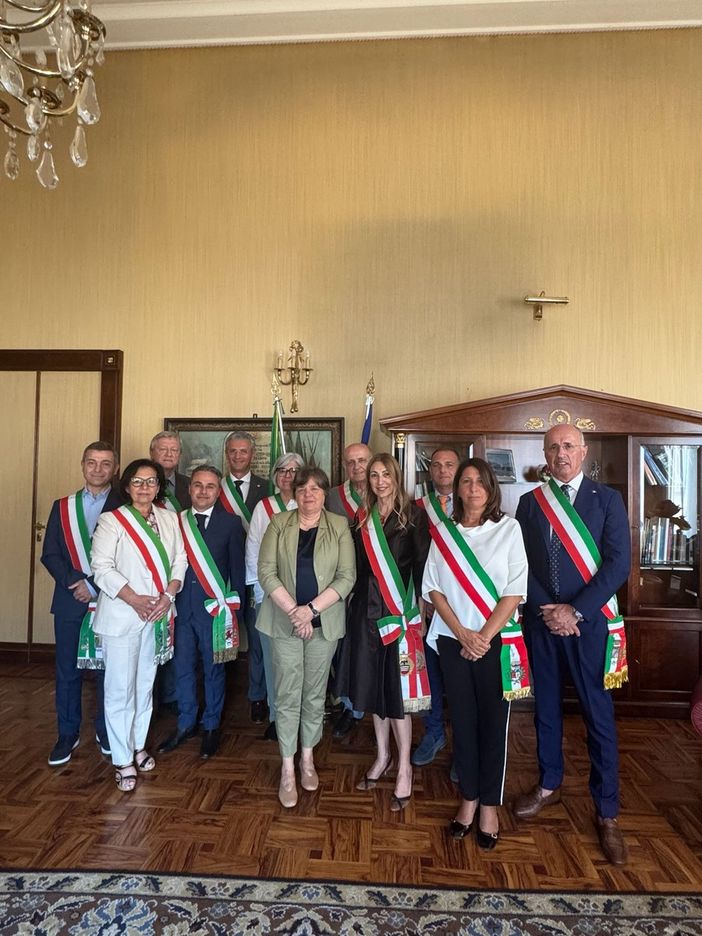 Il prefetto Francesca De Carlini incontra, a palazzo Malaspina, gli 11 sindaci neoeletti in provincia di Pavia Il prefetto Francesca De Carlini incontra, a palazzo Malaspina, gli 11 sindaci neoeletti in provincia di Pavia