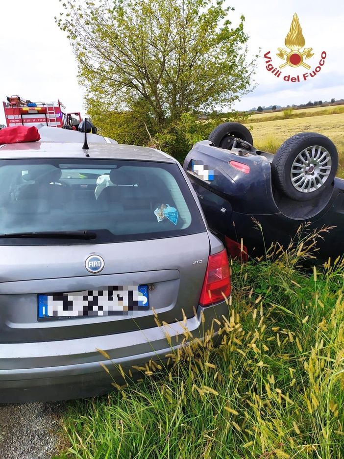 Mortara: impatto tra auto lungo la provinciale 26, una ragazza ricoverata al San Matteo di Pavia