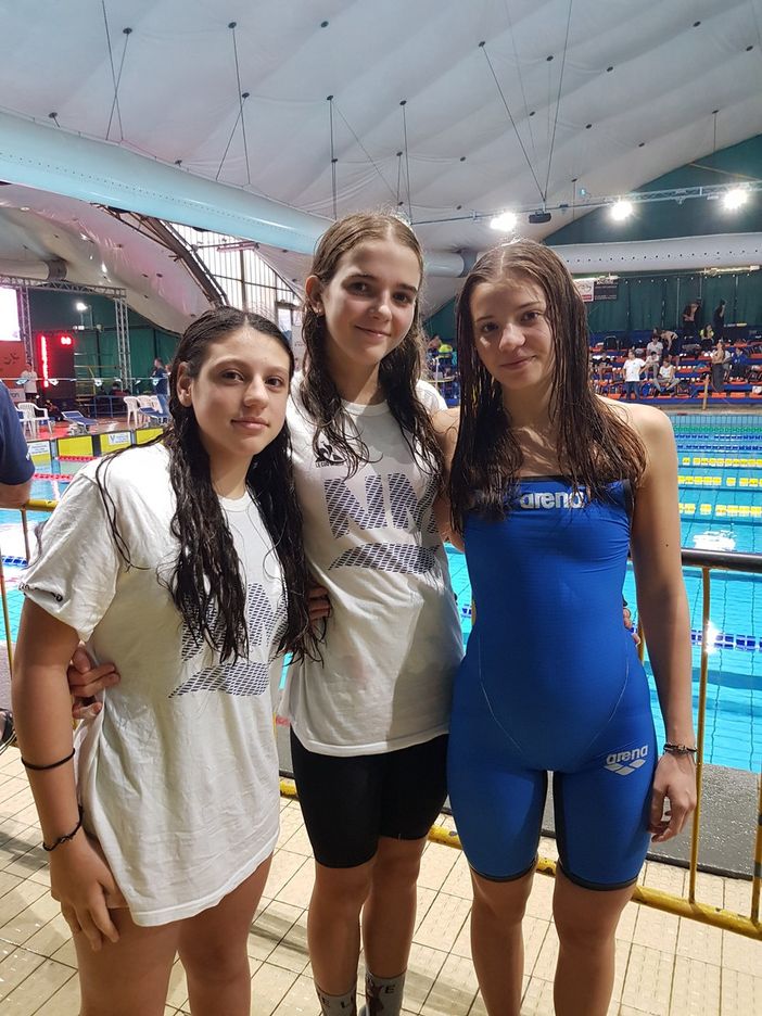 Nella foto: le 3 atlete dell’H2Sport finaliste al Meeting di Halloween Nella foto: le 3 atlete dell’H2Sport finaliste al Meeting di Halloween
