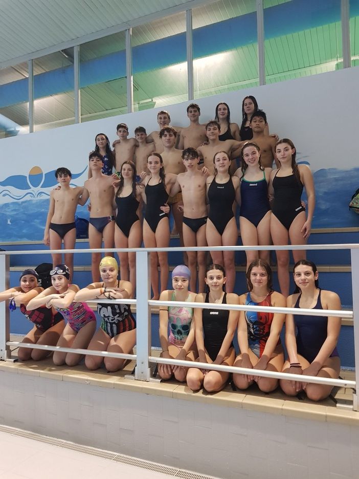 Nella foto: gli atleti dell’ H2SPORT che hanno gareggiato nella terza prova della Coppa Los Angeles Nella foto: gli atleti dell’ H2SPORT che hanno gareggiato nella terza prova della Coppa Los Angeles