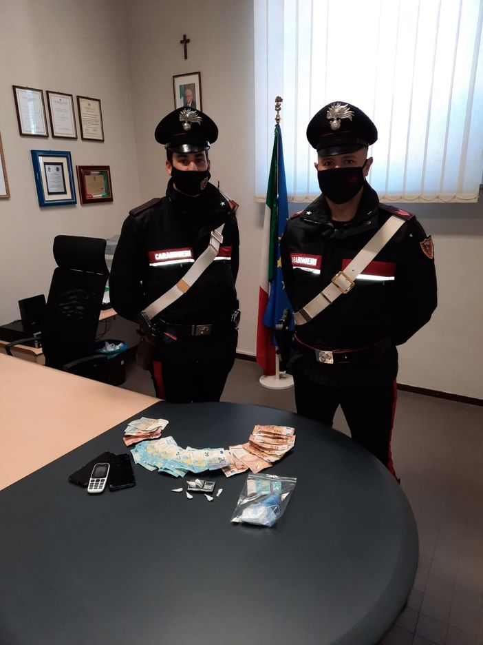Voghera: sorpresi con 30 grammi di cocaina in auto, in manette due persone Voghera: sorpresi con 30 grammi di cocaina in auto, in manette due persone