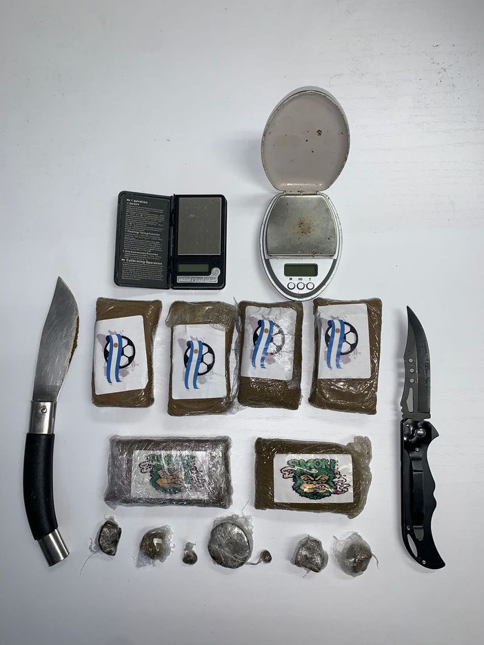 Landriano: trovato con 7 etti di hashish nel comodino, arrestato un 20enne