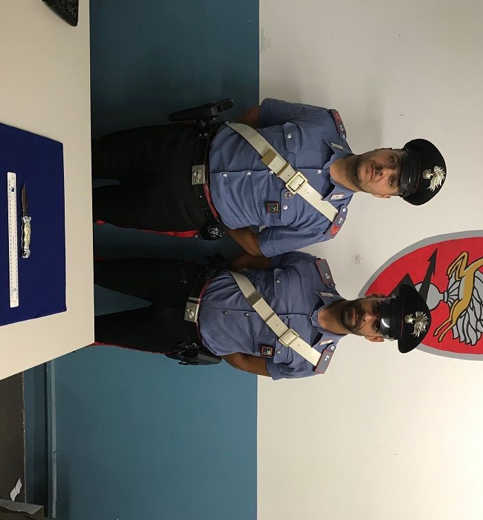 Vigevano: colto da raptus un 19enne accoltella un anziano senza motivo e finisce in manette