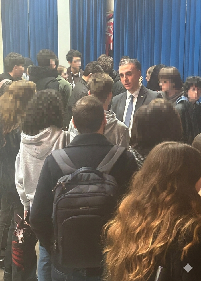 Legalità in azione a Pavia: il vicario Manganaro incontra gli studenti tra memoria storica e futuro nella Polizia di Stato