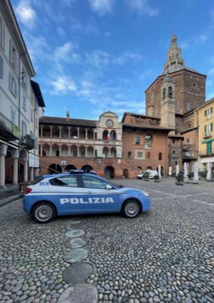 Pavia: tentano furto in appartamento, in manette due ragazze