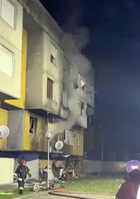 Novara: incendio in un edificio popolare a Sant' Agabio, famiglia evacuata